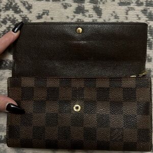 LV Damier Ebene Wallet